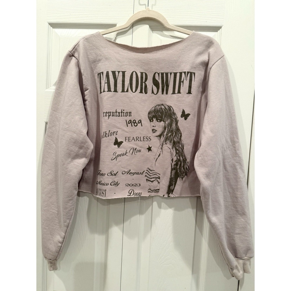 taylor swift eras World tour sweatshirt Cut Off Mexico Pop Culture Blank Space